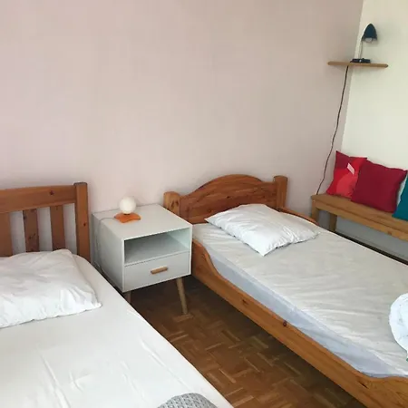 Au Centre-ville De - Fr-1-877-14 * بيسكاروس